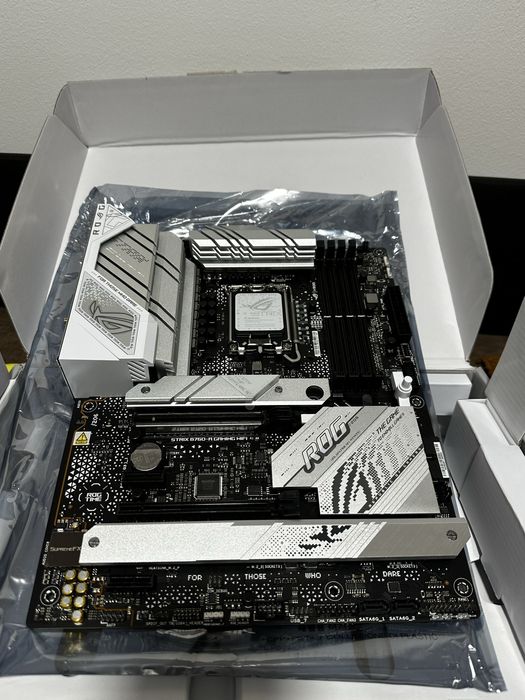 Asus Rog Strix B760-a Gaming Wifi DDR5