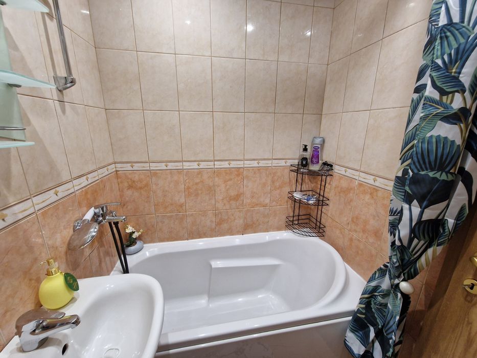 Дава се под наем Двустаен апартамент в Варна, Бриз - 86 кв.м за 797.64 € - Снимка #15