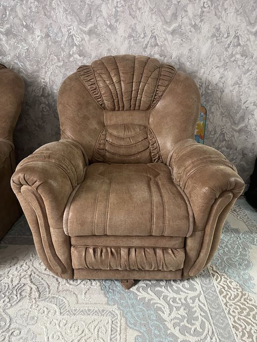 Кресло для гостиной