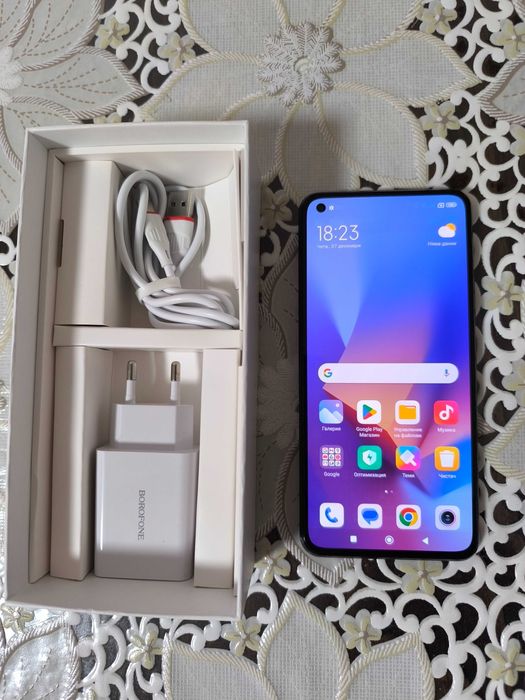 Мобилен телефон Xiaomi Mi 11 lite 5G