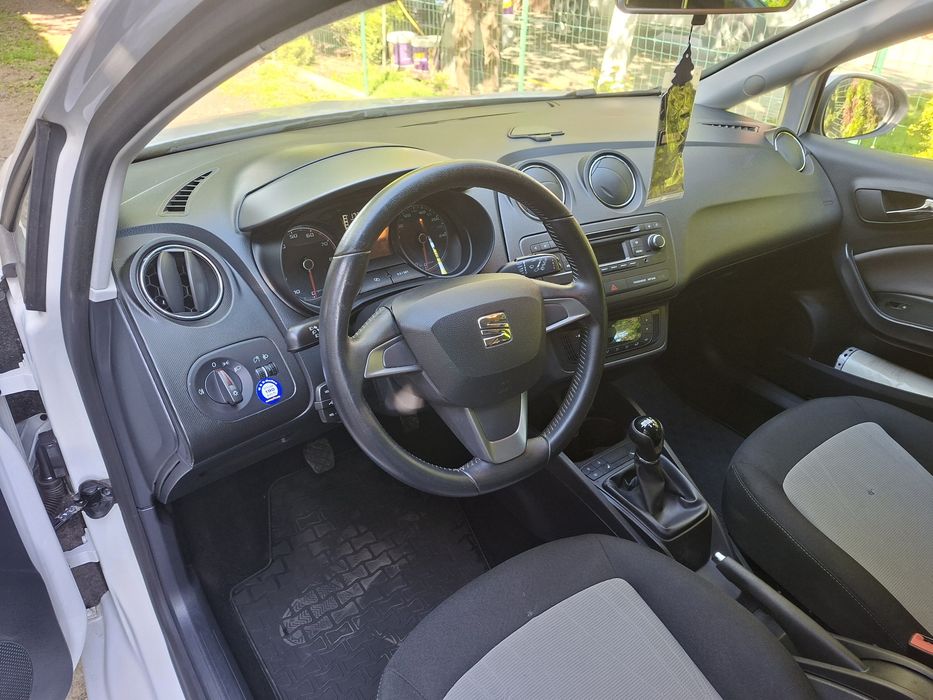 Vând Seat Ibiza 2014,1.2 benzina  178000km.