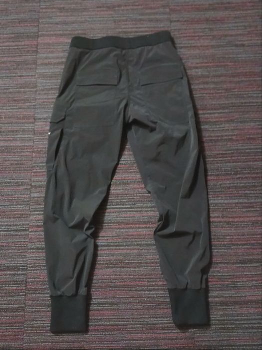 Pantaloni made by society