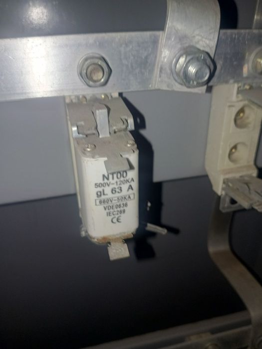 Продам распределительный шкаф .