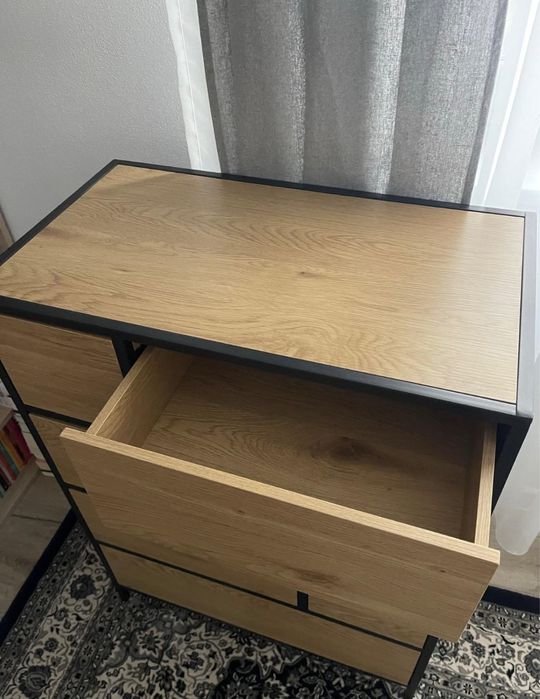 Vand comoda mdf cu structura metalica: 70 l, 95 H, 40 adancime