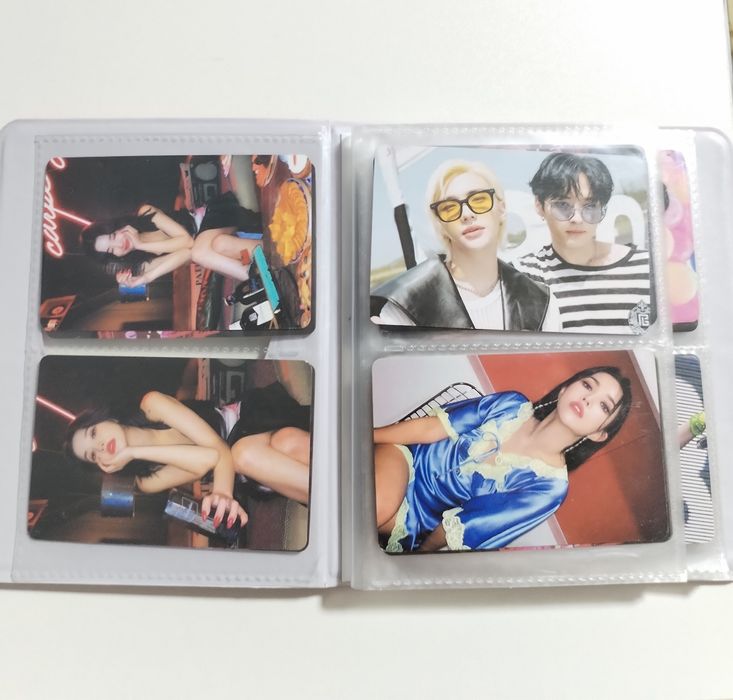 Сестрёнка продает книжку