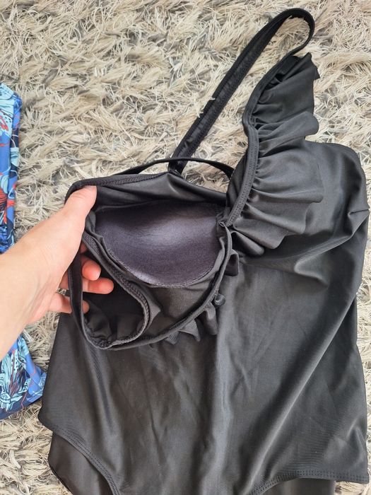 Costume de baie întregi