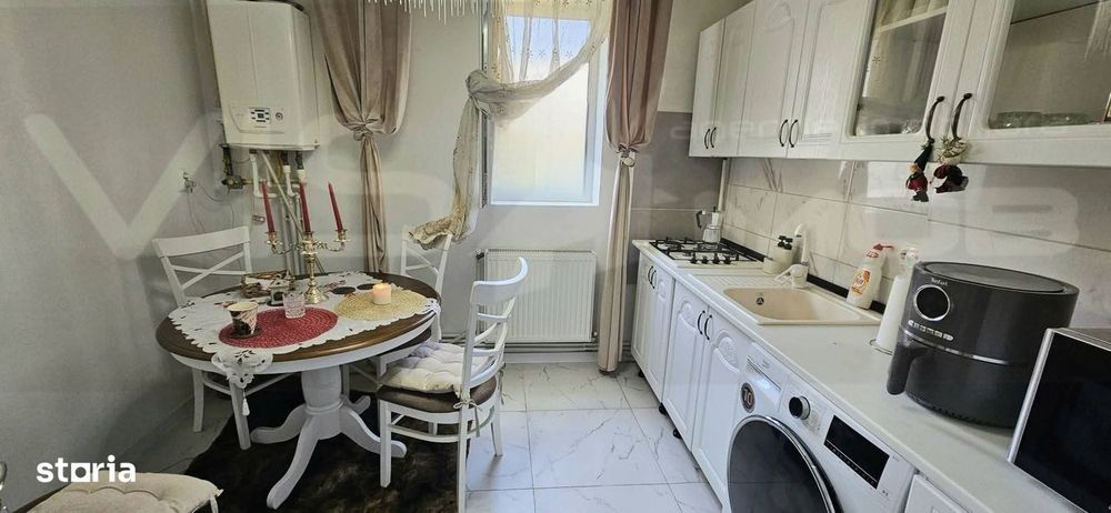 Apartament 2 camere, zona centrală - Etaj 2
