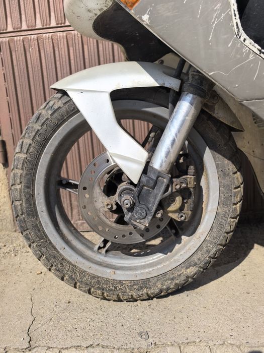 Aprilia SR50 Minarelli въздушно НА ЧАСТИ