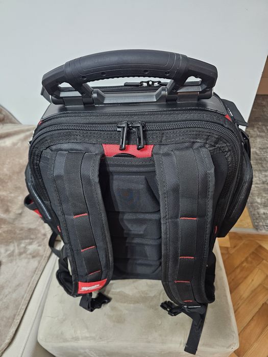 Rucsac milwaukee packout nou.Sculele nu sunt incluse