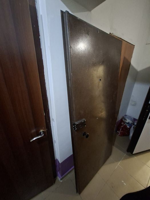 Дверь металлическая