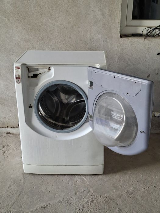 СРОЧНО! Стир.машинка Hotpoint Aniston 6кг.1200об.м
