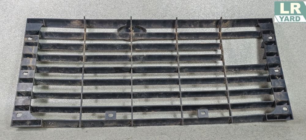Grila radiator DEFENDER 1987-2006 LR038615 dezmembrez/dezmembrari