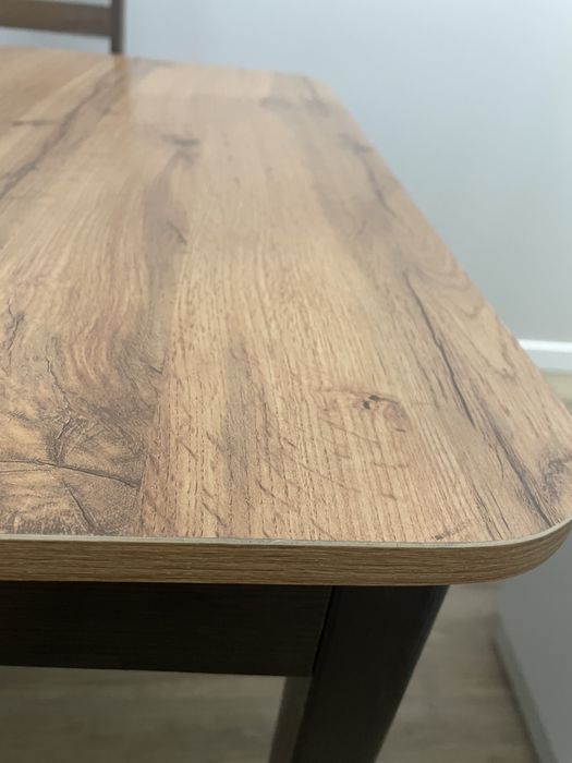 Стол квадратный новый