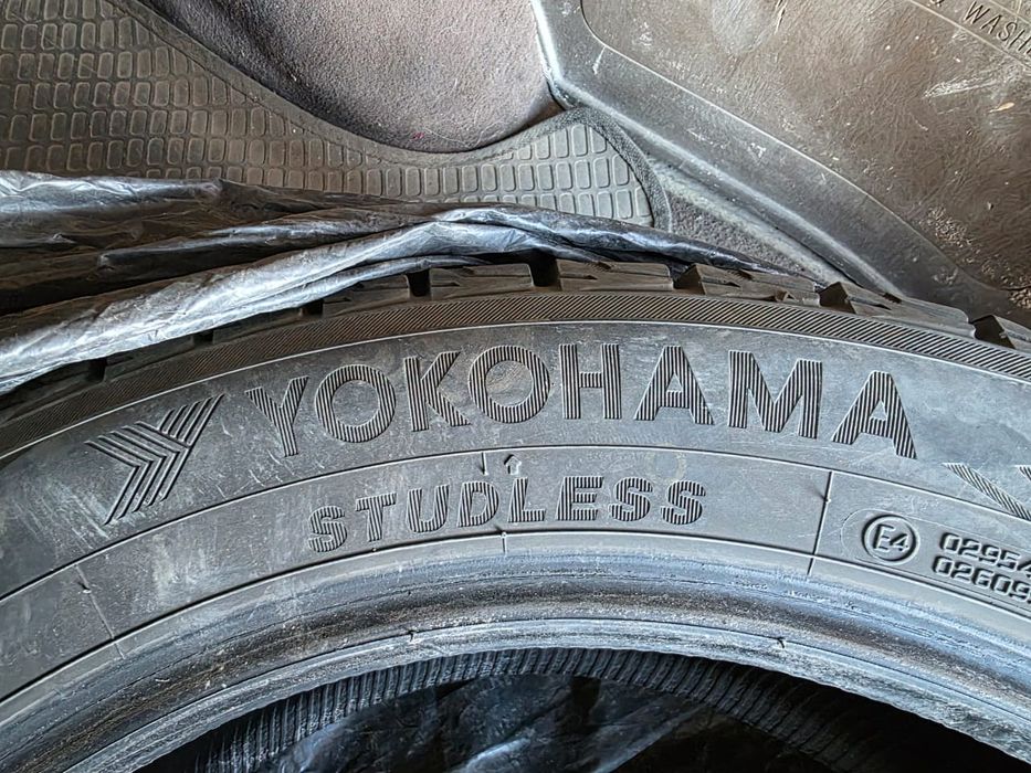 Комплект зимних шин Yokohama