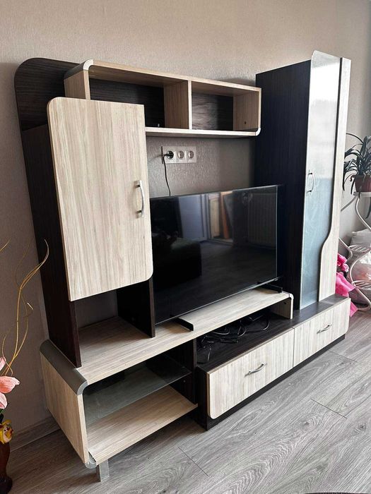 Диван, секция, маса, кресло