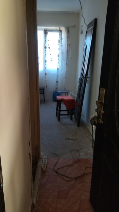 Vând garsonieră  zona Vișoi