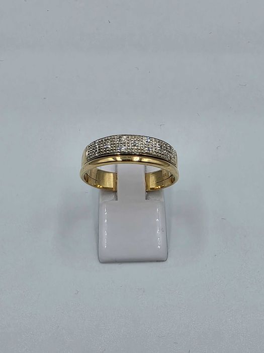 Inel din Aur 18K cu design modern