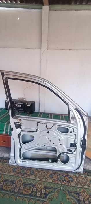 Дверь на Мерседес ML W163