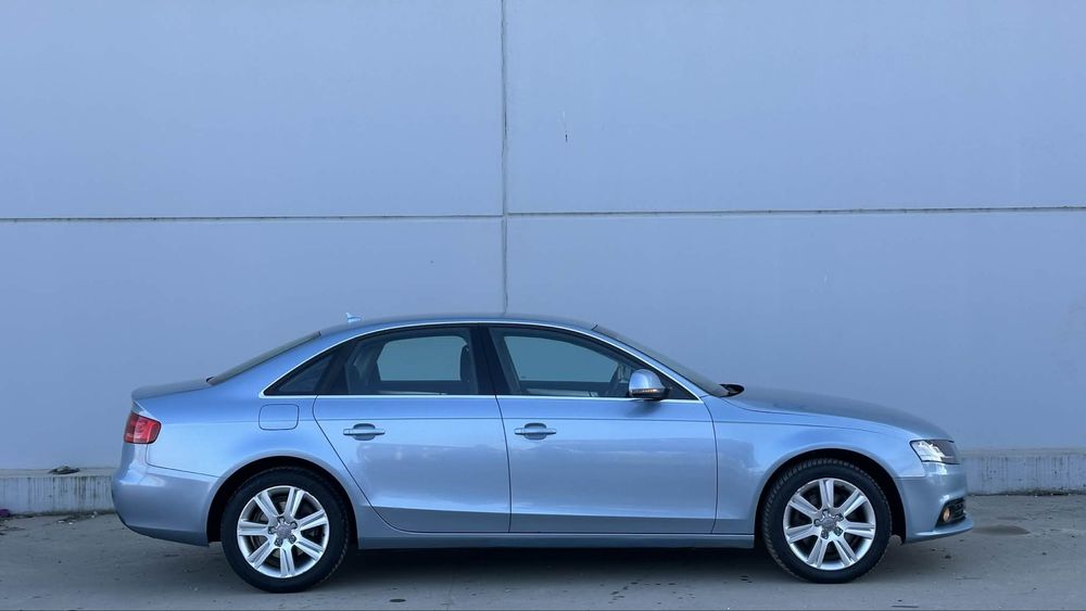 Audi A4 B8 SLine Berlina 2.0 TDI – 143 CP – 2009– 6+1 Trepte Stare IMPECABILĂ