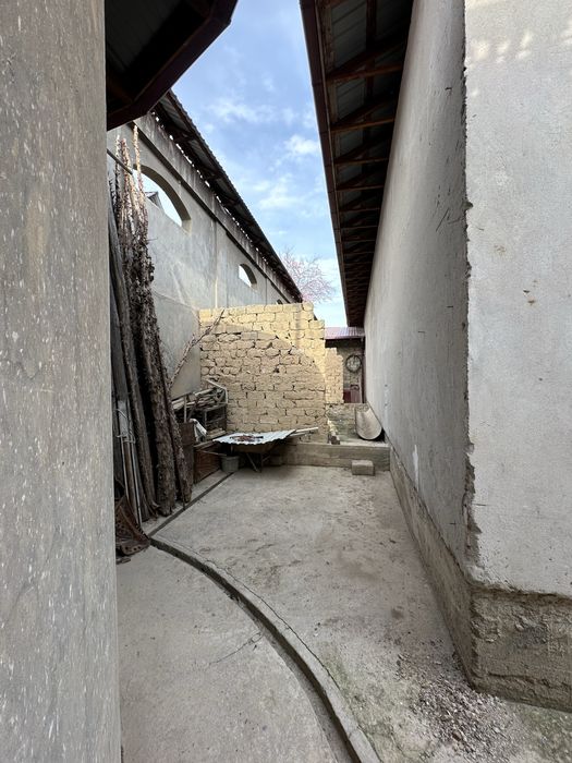 Сотилади уй тошкент кора сув 8х