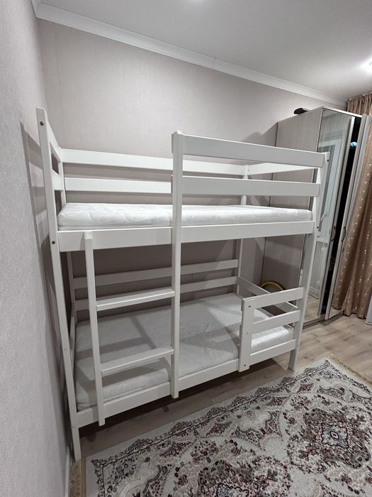 Продам двухярусную кровать