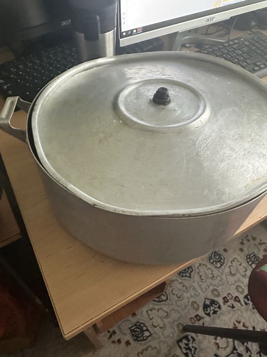 Продам кастрюли