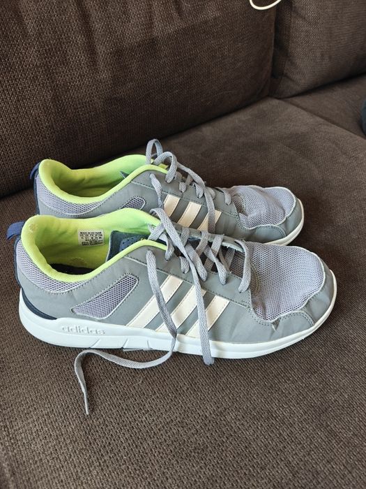 Запазени маратонки  номер 48