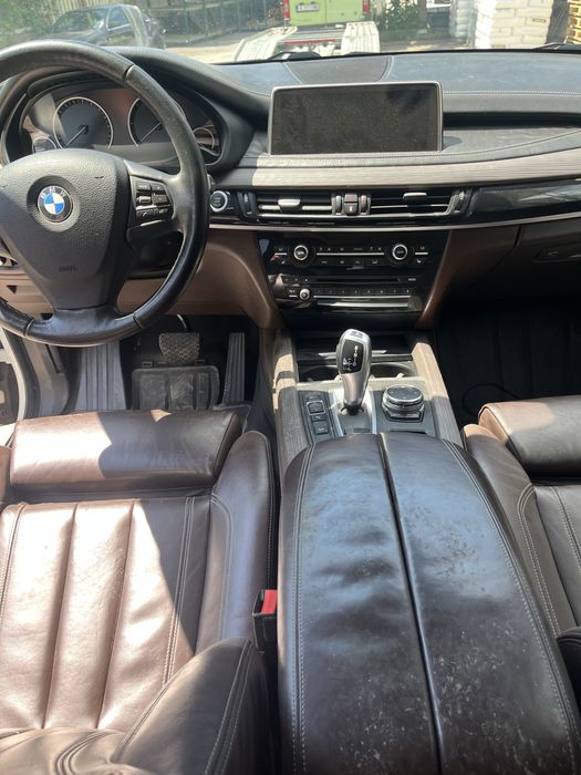 BMW X5 F15 4.0D 313 к.c. на части