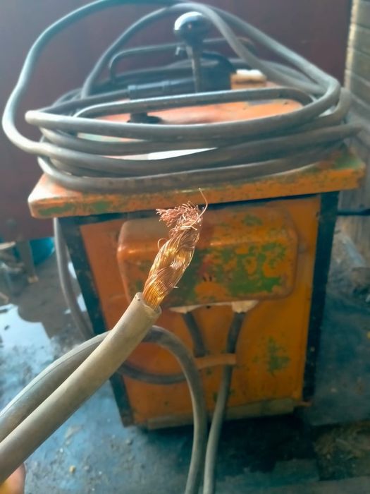 Сварочный аппарат.