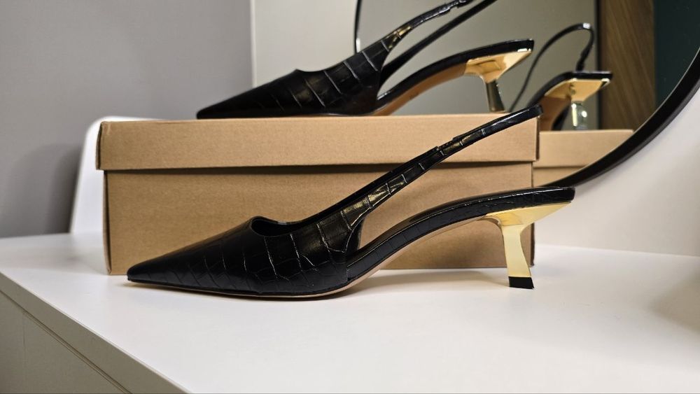 Елегантни обувки ZARA