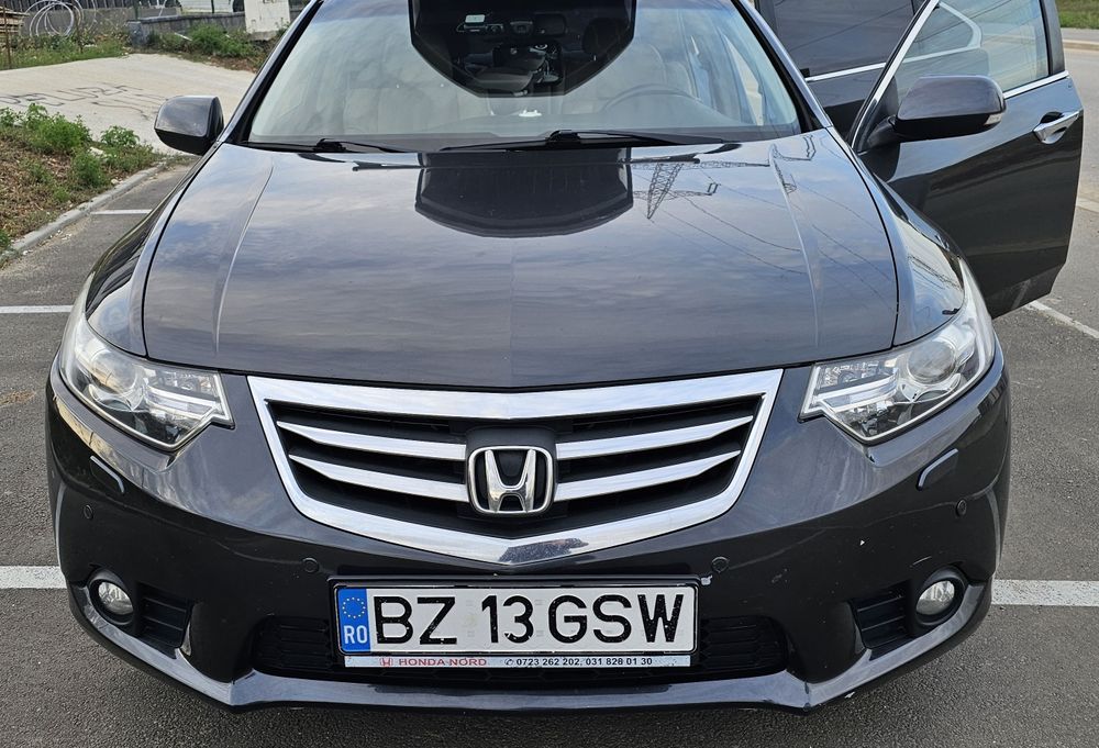 Vând Honda Accord VIII Facelift 2.0 I-VTEC
