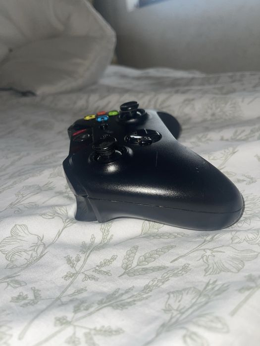 Controller pentru: XBOX ONE: SERIES:S model vechi