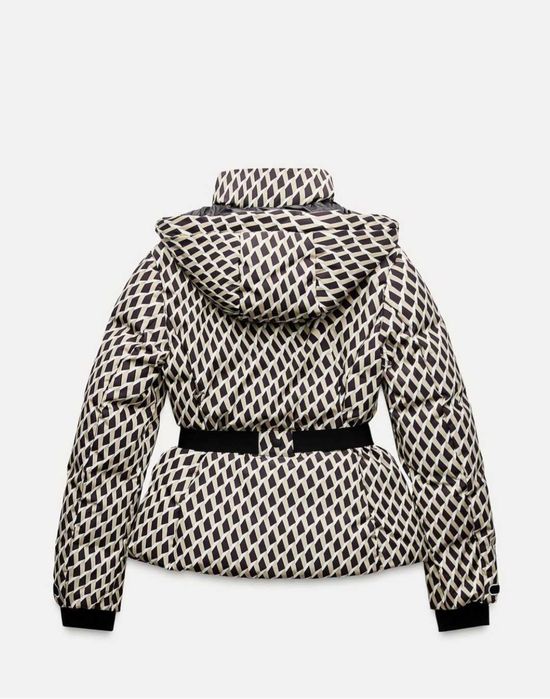 Ски екипировка Зара