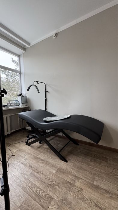 Кушетка стул лампа луна