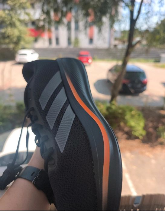 Adidas response runner 43 1/3