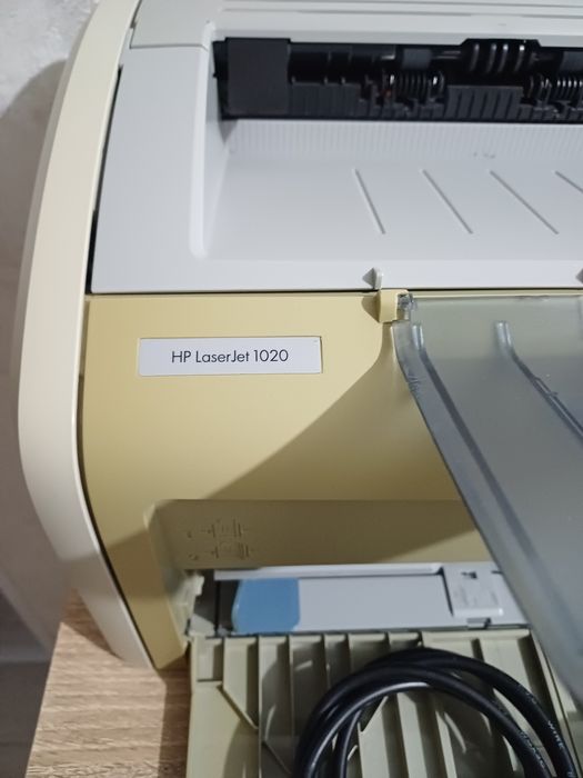 Лазерный принтер НР 1020