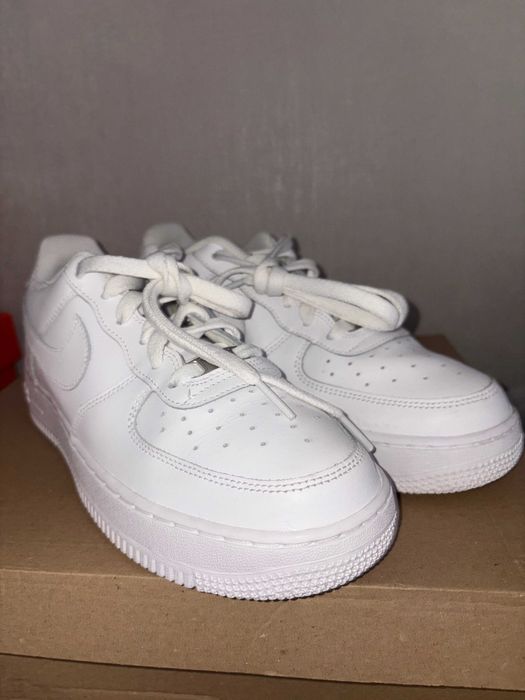 Nike Air Force 1 Low LE Triple White - Номер 40