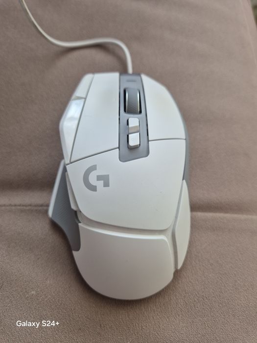 Продавам гейминг мишка Logitech G502 X