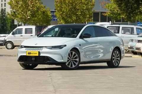 Leapmotor C01 Premium 625 boshlangich 30% tolov bilan nasiya savdo