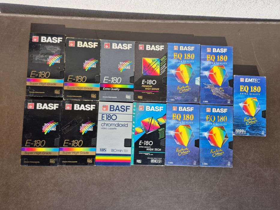 Vând 14 casete video Basf VHS originale de 180 minute colectie filme acțiune,drama,Comedie, Triler, dragoste,western...etc.