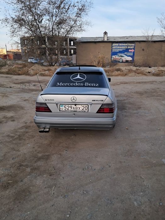 Продам Мерседес 124