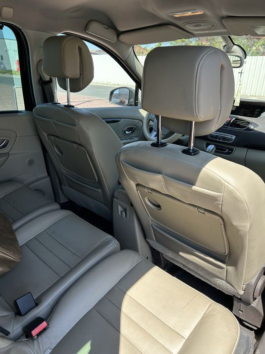 RENAULT Scenic 2011 — imagine 4