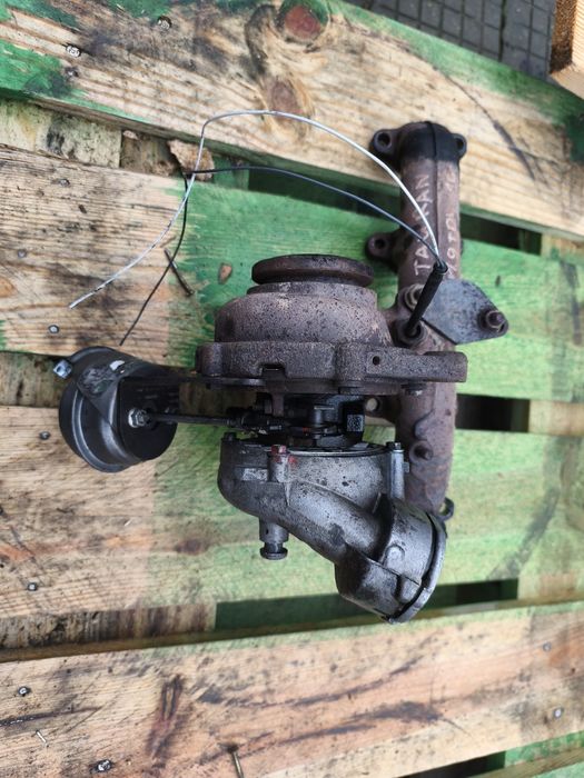 Турбо 1646 хибрид на 52 мм за Голф 5 , джета , леон , а3  1.9 105 кс