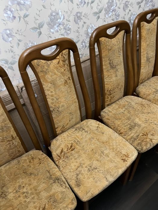 Стулья в нормальном состоянии