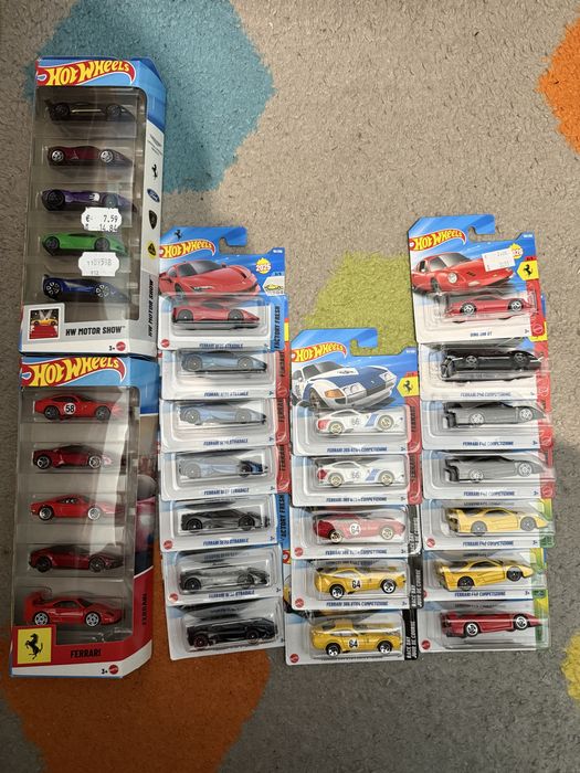 Ferrari колекция клолички hot wheels