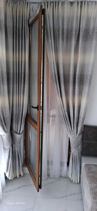 Плътни завеси 8бр. + 8бр. колани за стена
