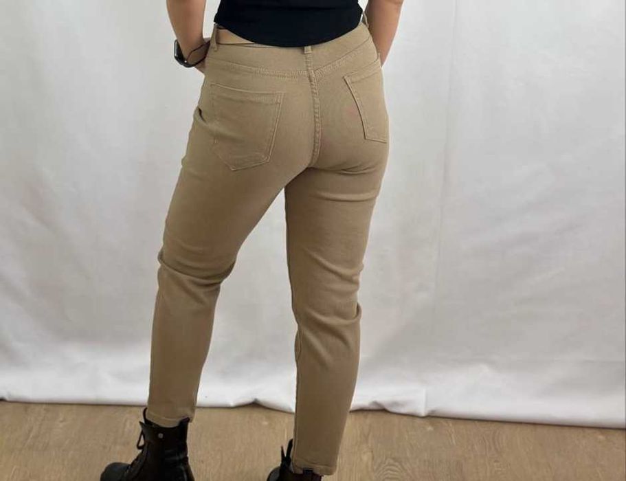 Продам стрейдж джинсы