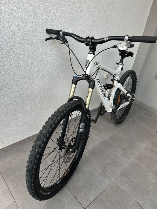 Продавам планински велосипед "26" Proceed FSX (down hill)