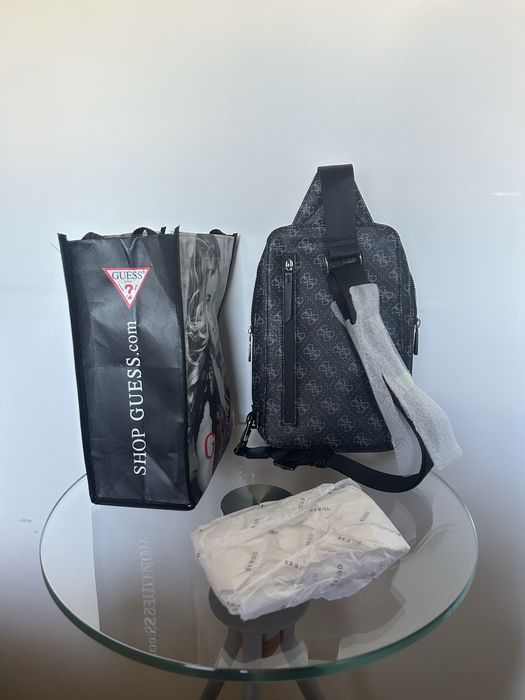 Мъжка чанта през рамо GUESS