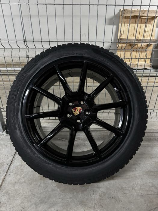 Нови Оригинални джанти с гуми Porsche Macan